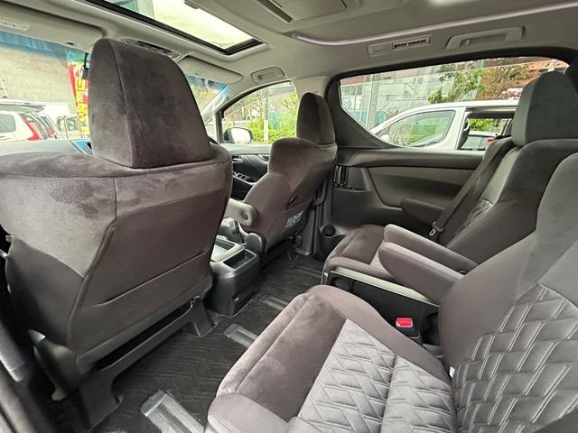 アルファード ２．５Ｓ　ツインムーンルーフ／ＴＲＤフルエアロ／純正ナビ／フルセグＴＶ／ＤＶＤ／ＣＤ／Ｂｌｕｅｔｏｏｔｈ／バックカメラ／リアシートエンターテインメント／デジタルインナーミラー／プリクラッシュセーフティ（37枚目）
