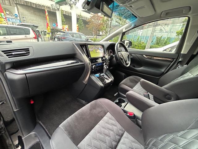 アルファード ２．５Ｓ　ツインムーンルーフ／ＴＲＤフルエアロ／純正ナビ／フルセグＴＶ／ＤＶＤ／ＣＤ／Ｂｌｕｅｔｏｏｔｈ／バックカメラ／リアシートエンターテインメント／デジタルインナーミラー／プリクラッシュセーフティ（40枚目）