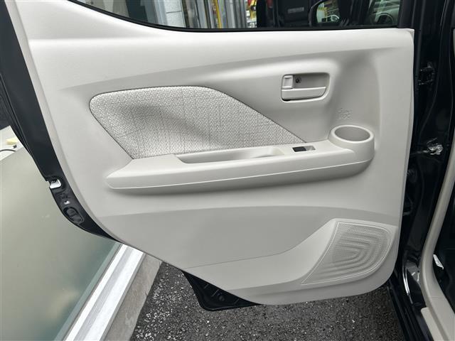 デイズ Ｓ　社外メモリーナビ／ワンセグＴＶ／ＣＤ／Ｂｌｕｅｔｏｏｔｈ／エマージェンシーブレーキ／車線逸脱警報☆踏み間違い衝突防止アシスト／車線逸脱防止支援システム／ＥＴＣ／フロントソナー／リアソナー（36枚目）
