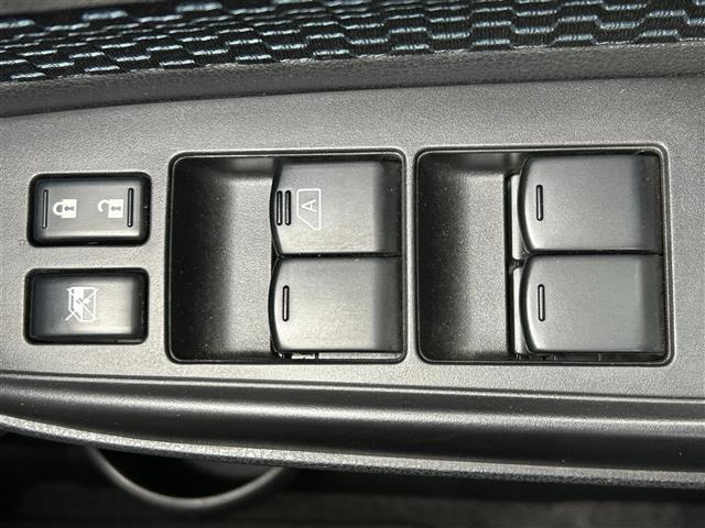 ノート Ｘ　ＤＩＧ－Ｓ　Ｖセレクション＋セーフティ　ワンオーナー／社外メモリナビ（ＭＤＶ－Ｍ８０７ＨＤＷ）／ＡＭ／ＦＭ／ＣＤ／ＤＶＤ／Ｂｌｕｅｔｏｏｔｈ／ＳＭＡＲＴ　ＵＳＥＮ／ｉＰｏｄ／ＵＳＢ／フルセグＴＶ／エマージェンシーブレーキ／レーンアシスト／（14枚目）