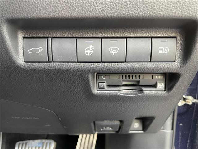 RAV4 ハイブリッドG ワンオーナー/純正メモリナビ(NSZT-Y68T)/フルセグTV/AM/FM/CD/DVD/Bluetooth//4WD/MT付AT/レーントレーシングアシスト/プリクラッシュセーフティ(10枚目)