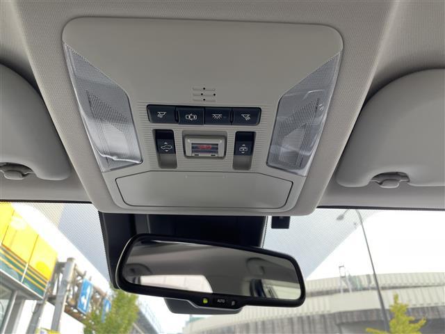 RAV4 ハイブリッドG ワンオーナー/純正メモリナビ(NSZT-Y68T)/フルセグTV/AM/FM/CD/DVD/Bluetooth//4WD/MT付AT/レーントレーシングアシスト/プリクラッシュセーフティ(16枚目)