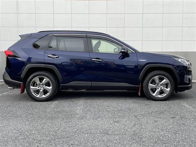 RAV4 ハイブリッドG ワンオーナー/純正メモリナビ(NSZT-Y68T)/フルセグTV/AM/FM/CD/DVD/Bluetooth//4WD/MT付AT/レーントレーシングアシスト/プリクラッシュセーフティ(41枚目)