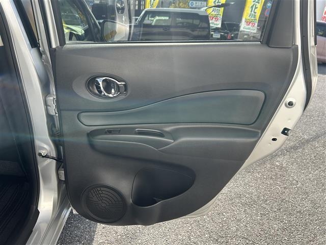 ノート X DIG-S 純正メモリーナビ/フルセグTV/DVD/CD/Bluetooth/FM/AM/インテリジェントエマージェンシーブレーキ/車線逸脱警報/アイドリングストップ/ETC/プッシュスタート(25枚目)