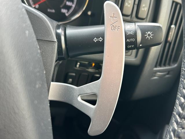 デリカD:5 D パワーパッケージ 社外ビックXナビ/DVD/CD/Bluetooth/バックカメラ/社外フリップダウンモニター/両側パワースライドドア/クルーズコントロール/シートヒーター/HIDヘッドライト/フォグランプ(12枚目)