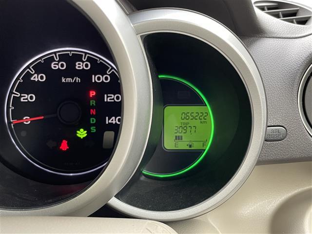 Ｎ－ＢＯＸ Ｇ・ターボＬパッケージ　ワンオーナー　純正ＳＤナビ　フルセグＴＶ／ＣＤ／ＤＶＤ／Ｂｌｕｅｔｏｏｔｈ／ＡＭ・ＦＭ／ＵＳＢ　クルーズコントロール　ビルトインＥＴＣ　アイドリングストップ　横滑り防止装置　ステアリングスイッチ（6枚目）