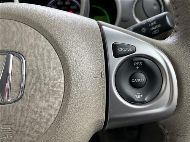 Ｎ－ＢＯＸ Ｇ・ターボＬパッケージ　ワンオーナー　純正ＳＤナビ　フルセグＴＶ／ＣＤ／ＤＶＤ／Ｂｌｕｅｔｏｏｔｈ／ＡＭ・ＦＭ／ＵＳＢ　クルーズコントロール　ビルトインＥＴＣ　アイドリングストップ　横滑り防止装置　ステアリングスイッチ（13枚目）