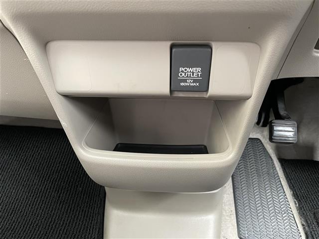 Ｎ－ＢＯＸ Ｇ・ターボＬパッケージ　ワンオーナー　純正ＳＤナビ　フルセグＴＶ／ＣＤ／ＤＶＤ／Ｂｌｕｅｔｏｏｔｈ／ＡＭ・ＦＭ／ＵＳＢ　クルーズコントロール　ビルトインＥＴＣ　アイドリングストップ　横滑り防止装置　ステアリングスイッチ（14枚目）