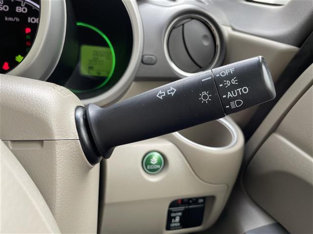 Ｎ－ＢＯＸ Ｇ・ターボＬパッケージ　ワンオーナー　純正ＳＤナビ　フルセグＴＶ／ＣＤ／ＤＶＤ／Ｂｌｕｅｔｏｏｔｈ／ＡＭ・ＦＭ／ＵＳＢ　クルーズコントロール　ビルトインＥＴＣ　アイドリングストップ　横滑り防止装置　ステアリングスイッチ（16枚目）