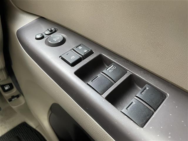 Ｎ－ＢＯＸ Ｇ・ターボＬパッケージ　ワンオーナー　純正ＳＤナビ　フルセグＴＶ／ＣＤ／ＤＶＤ／Ｂｌｕｅｔｏｏｔｈ／ＡＭ・ＦＭ／ＵＳＢ　クルーズコントロール　ビルトインＥＴＣ　アイドリングストップ　横滑り防止装置　ステアリングスイッチ（32枚目）