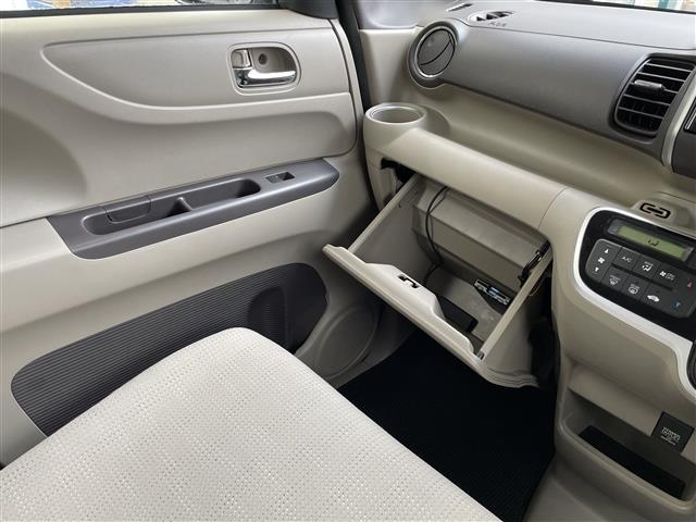 Ｎ－ＢＯＸ Ｇ・ターボＬパッケージ　ワンオーナー　純正ＳＤナビ　フルセグＴＶ／ＣＤ／ＤＶＤ／Ｂｌｕｅｔｏｏｔｈ／ＡＭ・ＦＭ／ＵＳＢ　クルーズコントロール　ビルトインＥＴＣ　アイドリングストップ　横滑り防止装置　ステアリングスイッチ（33枚目）