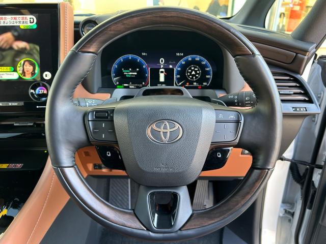 ヴェルファイアハイブリッド Z プレミア ワンオーナー/ユニバーサルステップ/デジタルインナーミラー/サンセットブラウンプレミアムナッパ革シート/13.2型有機EL後席ディスプレイ/左右独立ムーンルーフ/プリクラッシュセーフティ(13枚目)