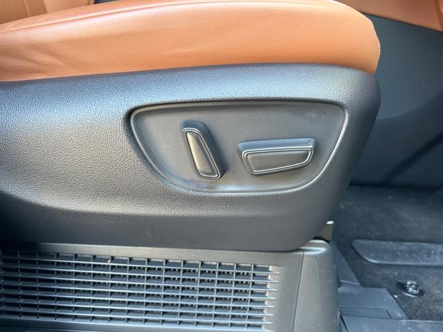 ヴェルファイアハイブリッド Z プレミア ワンオーナー/ユニバーサルステップ/デジタルインナーミラー/サンセットブラウンプレミアムナッパ革シート/13.2型有機EL後席ディスプレイ/左右独立ムーンルーフ/プリクラッシュセーフティ(20枚目)