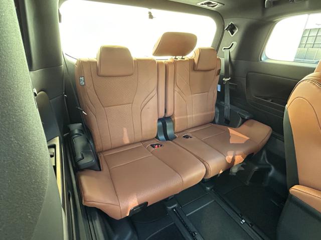 ヴェルファイアハイブリッド Z プレミア ワンオーナー/ユニバーサルステップ/デジタルインナーミラー/サンセットブラウンプレミアムナッパ革シート/13.2型有機EL後席ディスプレイ/左右独立ムーンルーフ/プリクラッシュセーフティ(22枚目)