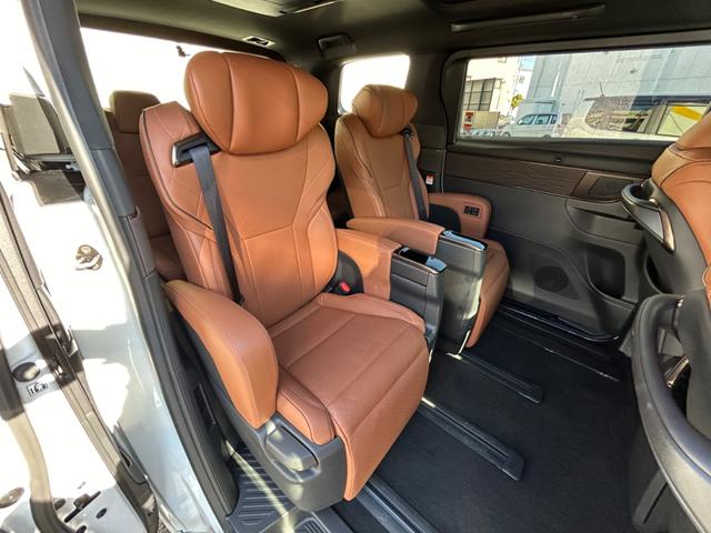 ヴェルファイアハイブリッド Z プレミア ワンオーナー/ユニバーサルステップ/デジタルインナーミラー/サンセットブラウンプレミアムナッパ革シート/13.2型有機EL後席ディスプレイ/左右独立ムーンルーフ/プリクラッシュセーフティ(27枚目)