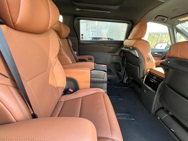 ヴェルファイアハイブリッド Z プレミア ワンオーナー/ユニバーサルステップ/デジタルインナーミラー/サンセットブラウンプレミアムナッパ革シート/13.2型有機EL後席ディスプレイ/左右独立ムーンルーフ/プリクラッシュセーフティ(28枚目)