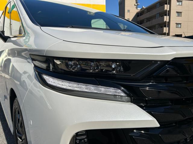 ヴェルファイアハイブリッド Z プレミア ワンオーナー/ユニバーサルステップ/デジタルインナーミラー/サンセットブラウンプレミアムナッパ革シート/13.2型有機EL後席ディスプレイ/左右独立ムーンルーフ/プリクラッシュセーフティ(42枚目)