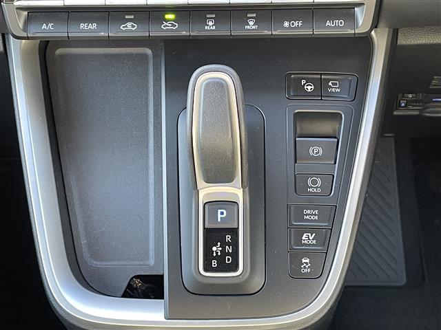 ヴォクシー ハイブリッドS-Z ワンオーナー/純正10.5型ディスプレイオーディオナビ/CD/DVDキット/FM・AM/Bluetooth/USB/Miracast/パノラミックビューモニター/ドライブレコーダー/(6枚目)