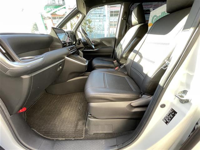 ヴォクシー ハイブリッドS-Z ワンオーナー/純正10.5型ディスプレイオーディオナビ/CD/DVDキット/FM・AM/Bluetooth/USB/Miracast/パノラミックビューモニター/ドライブレコーダー/(14枚目)
