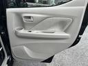 Ｓ　社外メモリーナビ／ワンセグＴＶ／ＣＤ／Ｂｌｕｅｔｏｏｔｈ／エマージェンシーブレーキ／車線逸脱警報☆踏み間違い衝突防止アシスト／車線逸脱防止支援システム／ＥＴＣ／フロントソナー／リアソナー（25枚目）