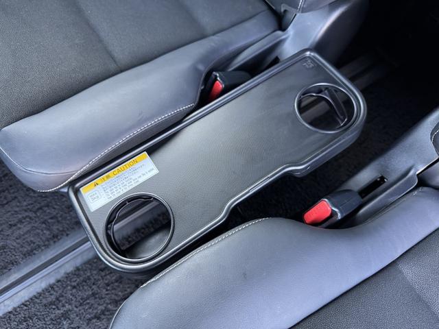 ノア Si ダブルバイビー ワンオーナー トヨタセーフティーセンス プリクラッシュ LKA クルコン 純正9型ナビ フルセグTV Bluetooth バックカメラ 両側電動スライドドア LEDライト ETC 記録簿有り(54枚目)