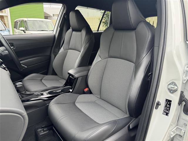 カローラクロス ハイブリッド Z ワンオーナー車 トヨタセーフティーセンス レーンキープ Aハイビーム 純正ナビ フルセグTV Bluetooth バックカメラ シートヒーター 前後ドラレコ コーナーセンサー 電動リアゲート LED(32枚目)