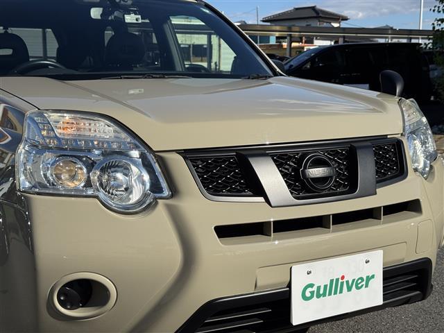 エクストレイル ２０Ｘ　全塗装ベージュ　社外ディスプレイオーディオ　ＣａｒＰｌａｙ／Ｂｌｕｅｔｏｏｔｈ　バックカメラ　カプロンシート　シートヒーター　ＦＥＮＩＳＥ１６インチＡＷ　前後ドラレコ　スマートキー　ＥＴＣ（8枚目）