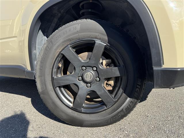 エクストレイル ２０Ｘ　全塗装ベージュ　社外ディスプレイオーディオ　ＣａｒＰｌａｙ／Ｂｌｕｅｔｏｏｔｈ　バックカメラ　カプロンシート　シートヒーター　ＦＥＮＩＳＥ１６インチＡＷ　前後ドラレコ　スマートキー　ＥＴＣ（11枚目）