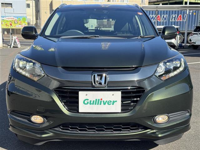 ヴェゼル ハイブリッドＺ　ワンオーナー　あんしんＰＫＧ　純正ナビ　ワンセグＴＶ　Ｂｌｕｅｔｏｏｔｈ　バックカメラ　ハーフレザーシート　シートヒーター　純正１７インチＡＷ　ＬＥＤライト　ＥＴＣ　スマートキー（2枚目）