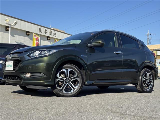 ヴェゼル ハイブリッドＺ　ワンオーナー　あんしんＰＫＧ　純正ナビ　ワンセグＴＶ　Ｂｌｕｅｔｏｏｔｈ　バックカメラ　ハーフレザーシート　シートヒーター　純正１７インチＡＷ　ＬＥＤライト　ＥＴＣ　スマートキー（3枚目）