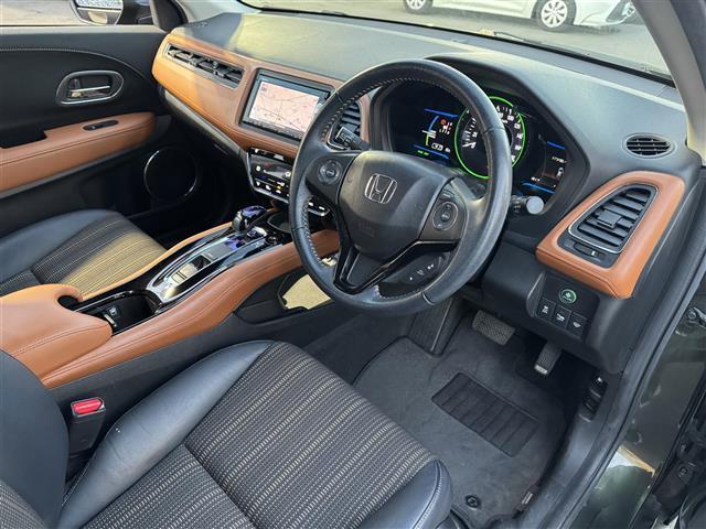 ヴェゼル ハイブリッドＺ　ワンオーナー　あんしんＰＫＧ　純正ナビ　ワンセグＴＶ　Ｂｌｕｅｔｏｏｔｈ　バックカメラ　ハーフレザーシート　シートヒーター　純正１７インチＡＷ　ＬＥＤライト　ＥＴＣ　スマートキー（27枚目）