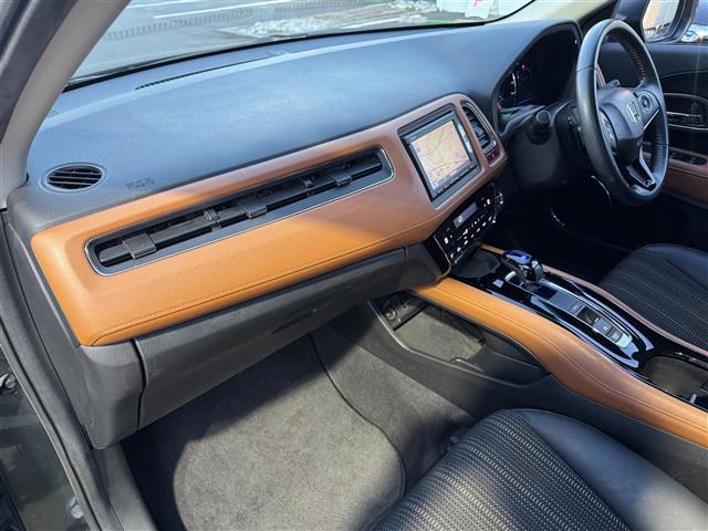 ヴェゼル ハイブリッドＺ　ワンオーナー　あんしんＰＫＧ　純正ナビ　ワンセグＴＶ　Ｂｌｕｅｔｏｏｔｈ　バックカメラ　ハーフレザーシート　シートヒーター　純正１７インチＡＷ　ＬＥＤライト　ＥＴＣ　スマートキー（30枚目）