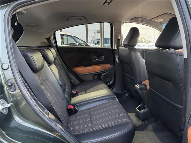 ヴェゼル ハイブリッドＺ　ワンオーナー　あんしんＰＫＧ　純正ナビ　ワンセグＴＶ　Ｂｌｕｅｔｏｏｔｈ　バックカメラ　ハーフレザーシート　シートヒーター　純正１７インチＡＷ　ＬＥＤライト　ＥＴＣ　スマートキー（33枚目）