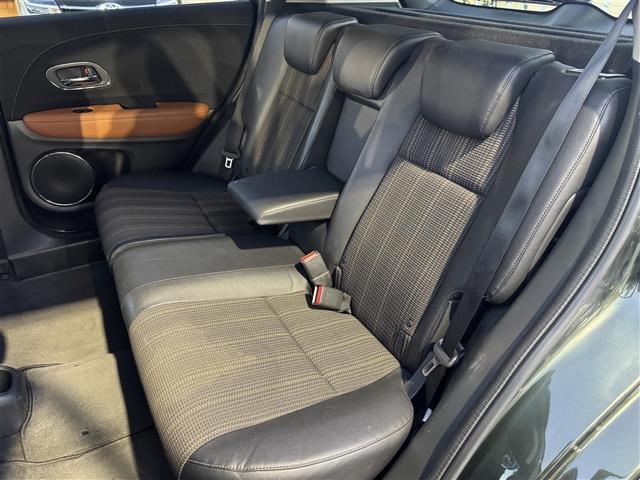 ヴェゼル ハイブリッドＺ　ワンオーナー　あんしんＰＫＧ　純正ナビ　ワンセグＴＶ　Ｂｌｕｅｔｏｏｔｈ　バックカメラ　ハーフレザーシート　シートヒーター　純正１７インチＡＷ　ＬＥＤライト　ＥＴＣ　スマートキー（36枚目）