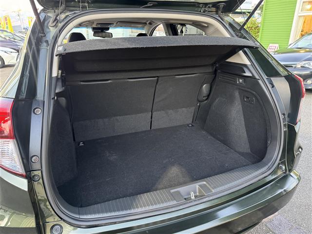 ヴェゼル ハイブリッドＺ　ワンオーナー　あんしんＰＫＧ　純正ナビ　ワンセグＴＶ　Ｂｌｕｅｔｏｏｔｈ　バックカメラ　ハーフレザーシート　シートヒーター　純正１７インチＡＷ　ＬＥＤライト　ＥＴＣ　スマートキー（37枚目）