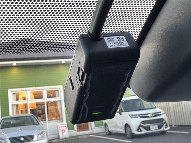 カローラツーリング Ｇ－Ｘ　プラス　ワンオーナー車　トヨタセーフティセンス　プリクラッシュ　レーンキープ　レーダークルーズ　純正ナビ　Ｂｌｕｅｔｏｏｔｈ　バックカメラ　ドライブレコーダー　ＬＥＤライト　ＥＴＣ　スマートキー（22枚目）