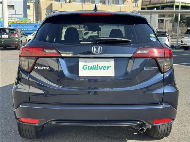 ヴェゼル ハイブリッドＺ・ホンダセンシング　ワンオーナー車　ホンダセンシング　衝突軽減ブレーキ　レーンキープ　レーダークルーズ　純正ナビ　フルセグＴＶ　Ｂｌｕｅｔｏｏｔｈ　バックカメラ　シートヒーター　前後ドラレコ　ＬＥＤライト　ＥＴＣ（7枚目）