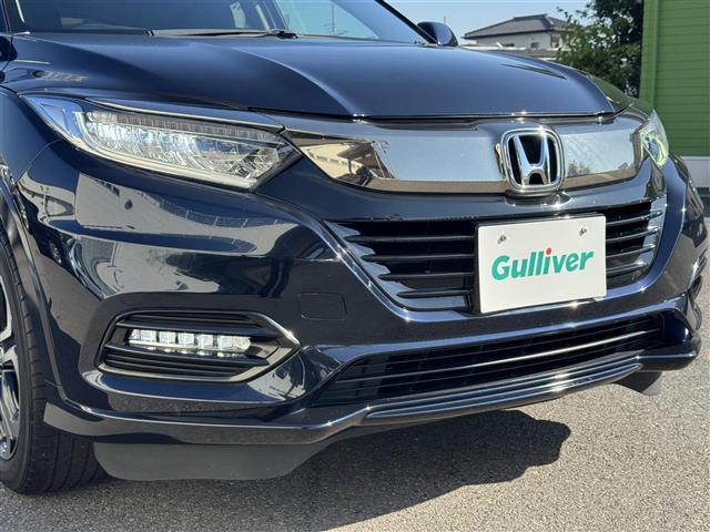 ヴェゼル ハイブリッドＺ・ホンダセンシング　ワンオーナー車　ホンダセンシング　衝突軽減ブレーキ　レーンキープ　レーダークルーズ　純正ナビ　フルセグＴＶ　Ｂｌｕｅｔｏｏｔｈ　バックカメラ　シートヒーター　前後ドラレコ　ＬＥＤライト　ＥＴＣ（8枚目）
