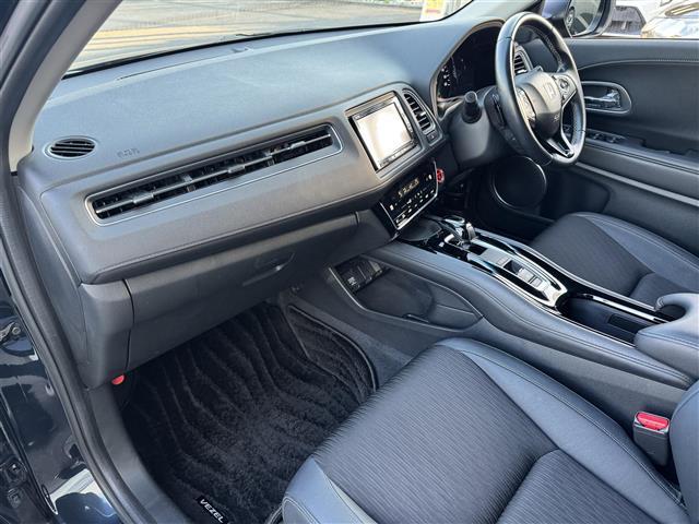 ヴェゼル ハイブリッドＺ・ホンダセンシング　ワンオーナー車　ホンダセンシング　衝突軽減ブレーキ　レーンキープ　レーダークルーズ　純正ナビ　フルセグＴＶ　Ｂｌｕｅｔｏｏｔｈ　バックカメラ　シートヒーター　前後ドラレコ　ＬＥＤライト　ＥＴＣ（29枚目）