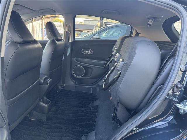 ヴェゼル ハイブリッドＺ・ホンダセンシング　ワンオーナー車　ホンダセンシング　衝突軽減ブレーキ　レーンキープ　レーダークルーズ　純正ナビ　フルセグＴＶ　Ｂｌｕｅｔｏｏｔｈ　バックカメラ　シートヒーター　前後ドラレコ　ＬＥＤライト　ＥＴＣ（36枚目）