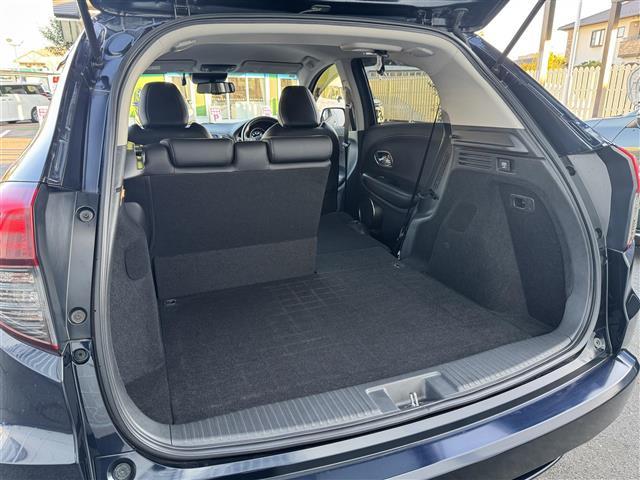 ヴェゼル ハイブリッドＺ・ホンダセンシング　ワンオーナー車　ホンダセンシング　衝突軽減ブレーキ　レーンキープ　レーダークルーズ　純正ナビ　フルセグＴＶ　Ｂｌｕｅｔｏｏｔｈ　バックカメラ　シートヒーター　前後ドラレコ　ＬＥＤライト　ＥＴＣ（40枚目）