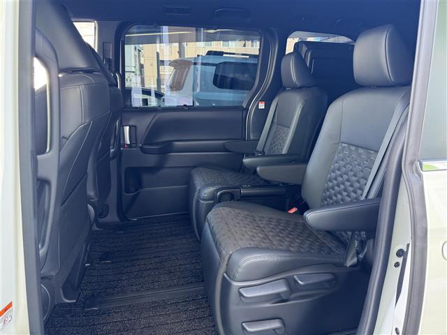 ヴォクシー ハイブリッドS-Z トヨタセーフティセンス ACC/LKA/BSM 快適利便パッケージhigh 純正10.5インチDA フルセグTV 全方位カメラ Pアシスト 両側電動スライド シートヒーター 電動リアゲート LED(33枚目)