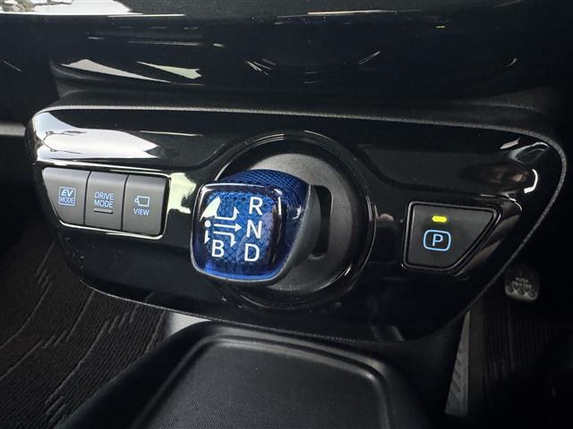 プリウス SセーフティプラスII トヨタセーフティーセンス ACC/LKA/BSM Aハイビーム 純正9型ナビ フルセグTV Bluetooth 全方位カメラ 社外ドラレコ一体型ミラー LEDライト ETC スマートキー(20枚目)