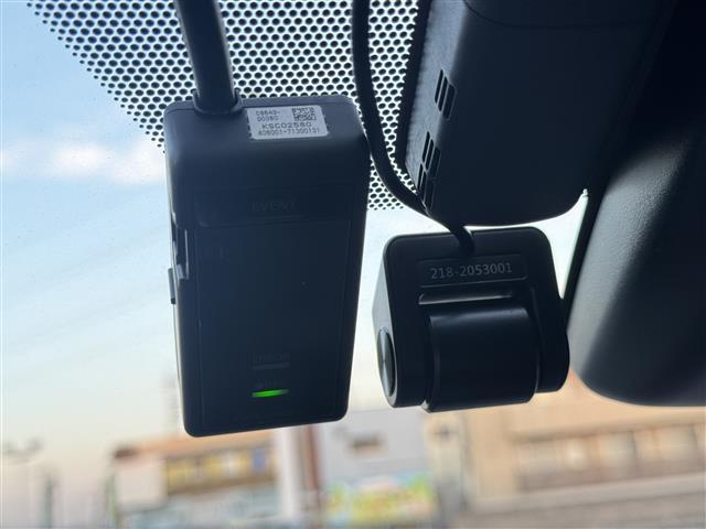 プリウス SセーフティプラスII トヨタセーフティーセンス ACC/LKA/BSM Aハイビーム 純正9型ナビ フルセグTV Bluetooth 全方位カメラ 社外ドラレコ一体型ミラー LEDライト ETC スマートキー(21枚目)