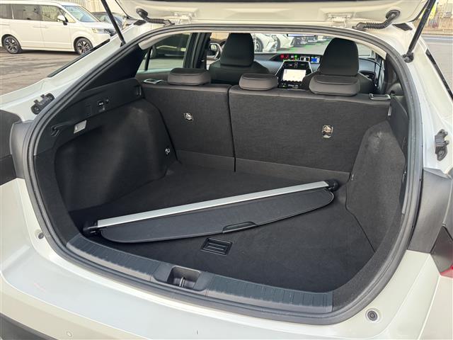 プリウス SセーフティプラスII トヨタセーフティーセンス ACC/LKA/BSM Aハイビーム 純正9型ナビ フルセグTV Bluetooth 全方位カメラ 社外ドラレコ一体型ミラー LEDライト ETC スマートキー(38枚目)