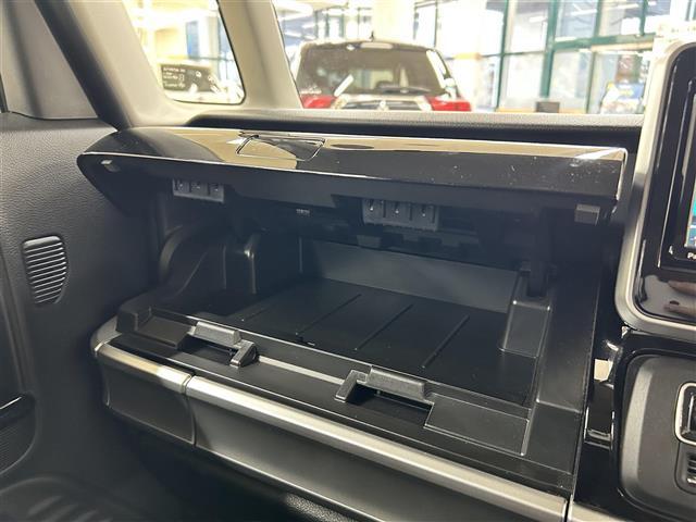 スペーシアカスタム ハイブリッドＧＳ　・ワンオーナー・４ＷＤ・社外ナビ／フルセグＴＶ／ＤＶＤ／ＣＤ／ＳＤ／ＢＴ・バックカメラ・左側パワースライドドア・衝突被害軽減ブレーキ・車線逸脱警報・パーキングセンサー・横滑り防止・アイドリングストップ（17枚目）