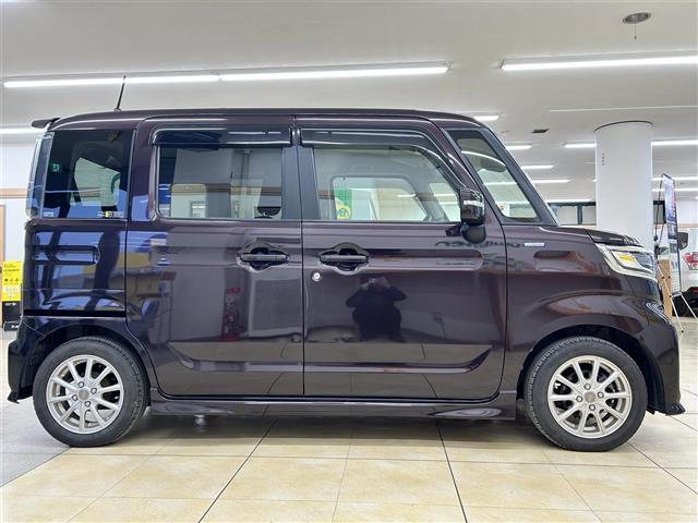 スペーシアカスタム ハイブリッドＧＳ　・ワンオーナー・４ＷＤ・社外ナビ／フルセグＴＶ／ＤＶＤ／ＣＤ／ＳＤ／ＢＴ・バックカメラ・左側パワースライドドア・衝突被害軽減ブレーキ・車線逸脱警報・パーキングセンサー・横滑り防止・アイドリングストップ（33枚目）