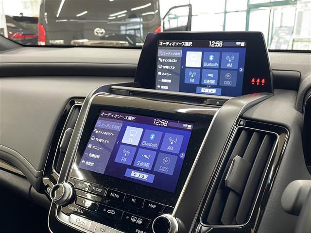 クラウンハイブリッド RSアドバンス Four ・4WD・寒冷地仕様・純正ナビ/フルセグTV/DVD/CD/SD/BT・パノラミックビューモニター・サンルーフ・ドライブレコーダー・ワイヤレス充電・純正エンジンスターター・プリクラッシセーフティ(7枚目)