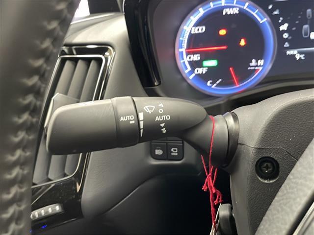 クラウンハイブリッド RSアドバンス Four ・4WD・寒冷地仕様・純正ナビ/フルセグTV/DVD/CD/SD/BT・パノラミックビューモニター・サンルーフ・ドライブレコーダー・ワイヤレス充電・純正エンジンスターター・プリクラッシセーフティ(9枚目)