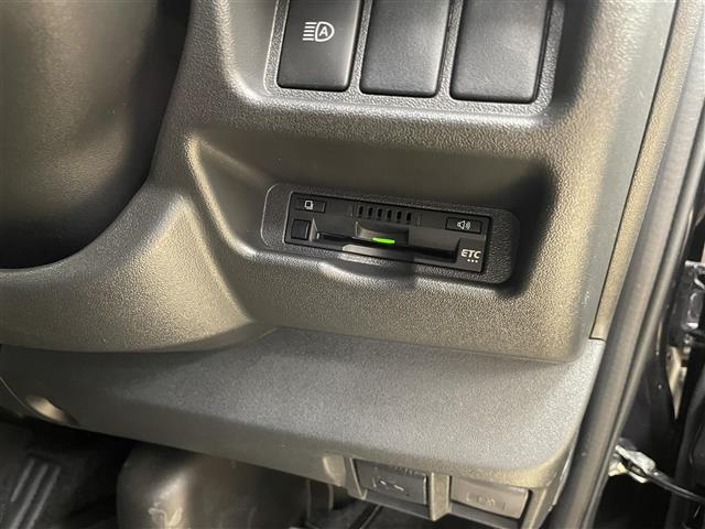 ハイエースバン スーパーGL ダーク プライムII 4WD/ディーゼルターボ/社外SDナビCD/DVD/AM/FM/BT/フルセグ/ALPINE10.1リアフリップダウンモニター/プリクラッシュセーフティ/レーンディパーチャーアラート(15枚目)